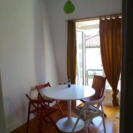 Bairro Alto / Chiado Neighborhood. Lejlighed *